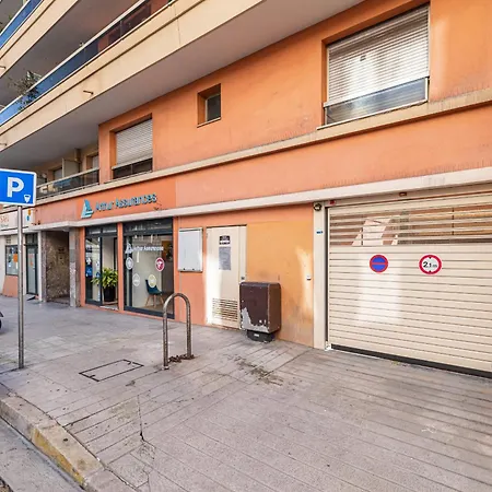 Large 2 Bdr&garage Appartement Nice