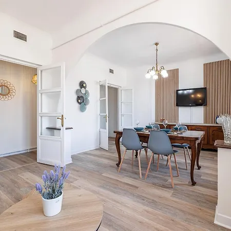 Large 2 Bdr&garage Appartement