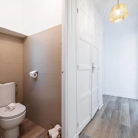 Large 2 Bdr & Garage * Nizza