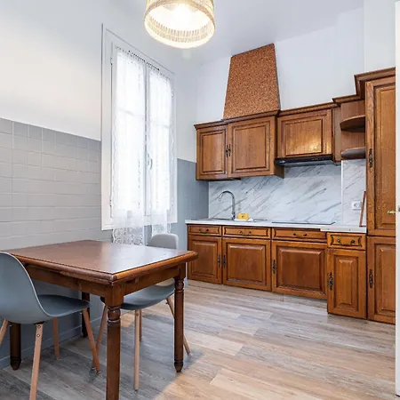 Apartman Large 2 Bdr & Garage Nizza