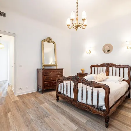Large 2 Bdr & Garage * Nizza