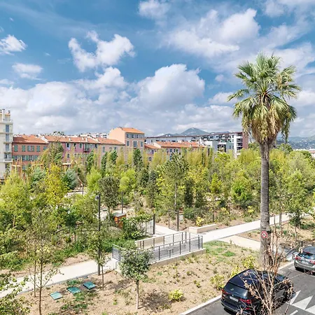 Large 2 Bdr & Garage Νίκαια