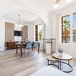 Large 2 Bdr & Garage Appartement Nice
