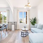 Large 2 Bdr & Garage Appartement