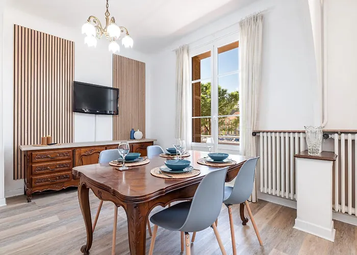 Large 2 Bdr&garage Apartamento